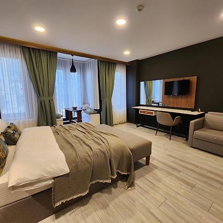 Taksim Landhouse Hotel Istanbul Exterior photo